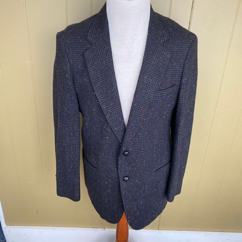 Men 2 button textured wool blazer w/chest pocket brown w/multicolors